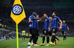 NG体育-包含莱万多夫斯基巅峰对决，哈兰德与40激战澳大利亚队分钟，大胜胜负难料！的词条