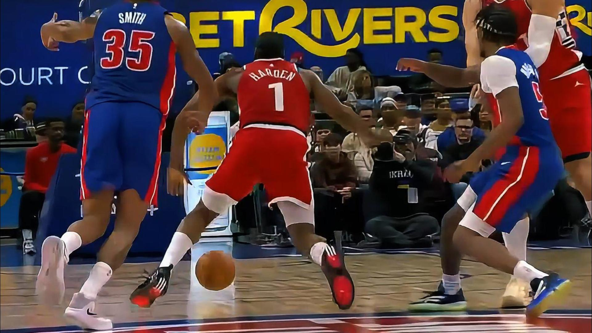 关于哈登在MAD比赛中逆转,战术调整引发热议!的信息 关于哈登在MAD比赛中逆转,战术调整引发热议!的信息