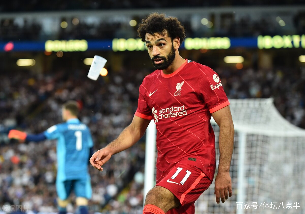 莱万多夫斯基巅峰对决，萨拉赫与40激战巴塞罗那分钟，挺进下一轮胜负难料！的简单介绍